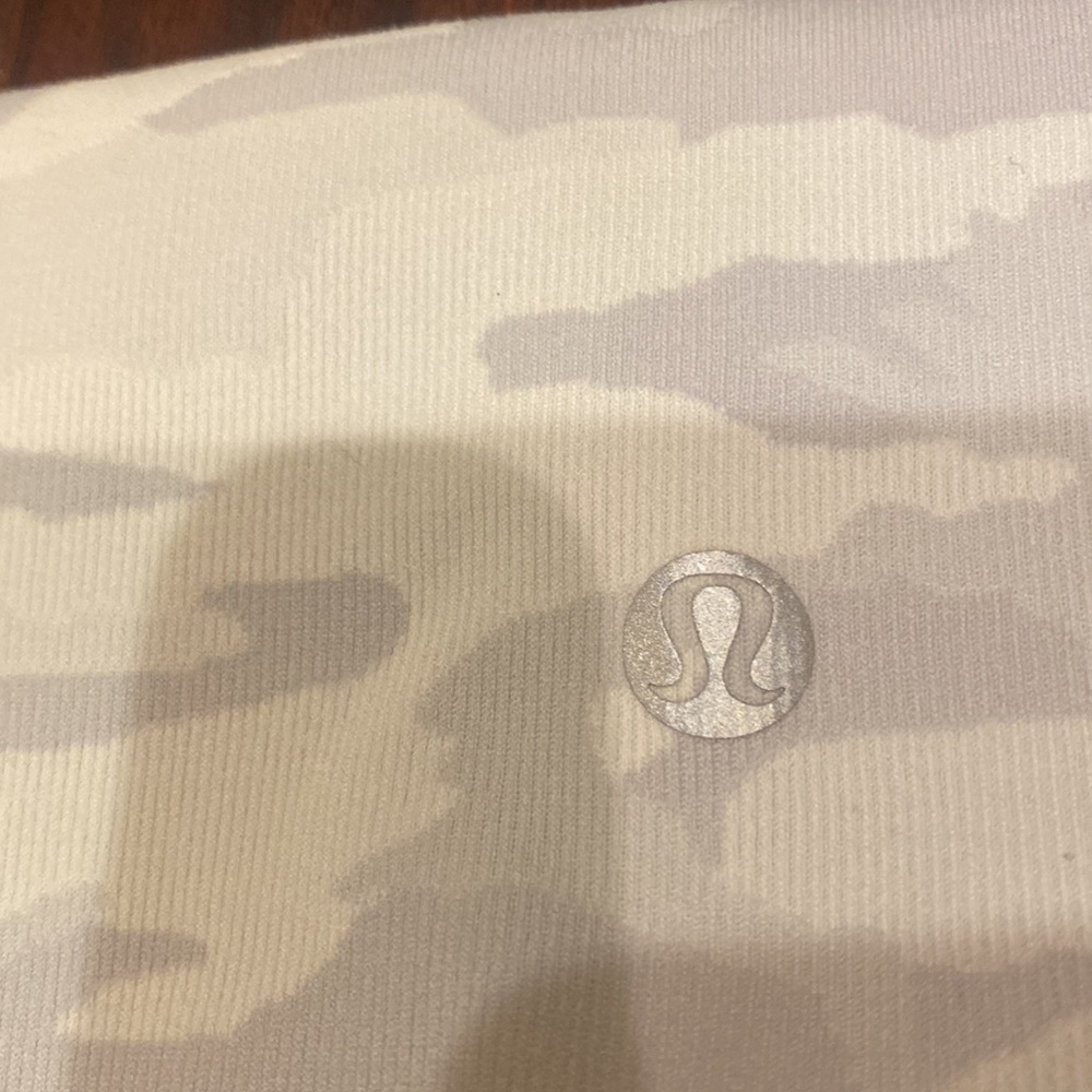 Lululemon leggings Wunder Under High-Rise 28"  Incognito Camo Jacquard Alpine 8